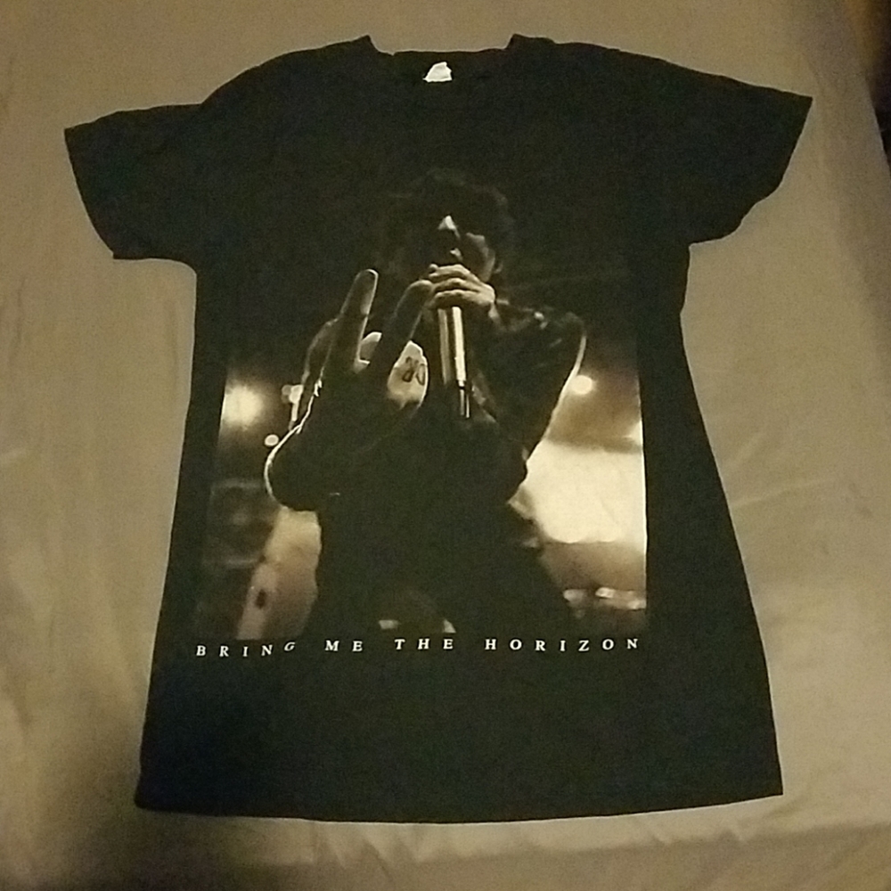 BRING ME THE HORIZON TEE